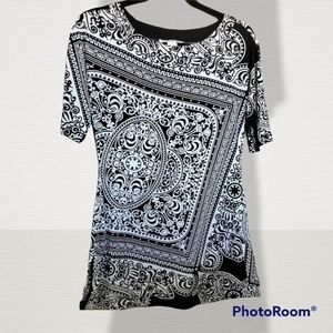 Love this!! ❤ White House Black Market top
